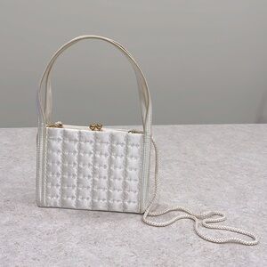VINTAGE 1980’s IVORY SATIN RECTANGULAR QUILTED LOOK PEARL/CRYSTAL EVENING BAG